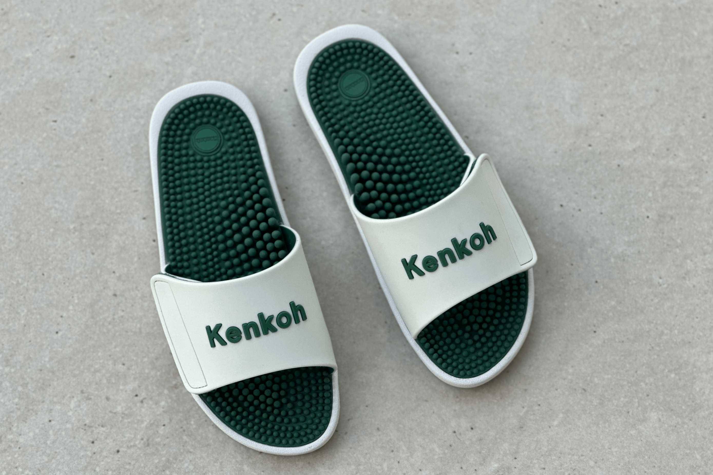 Kaiyo green sliders- lifestyle Kaiyo green sliders- lifestyle